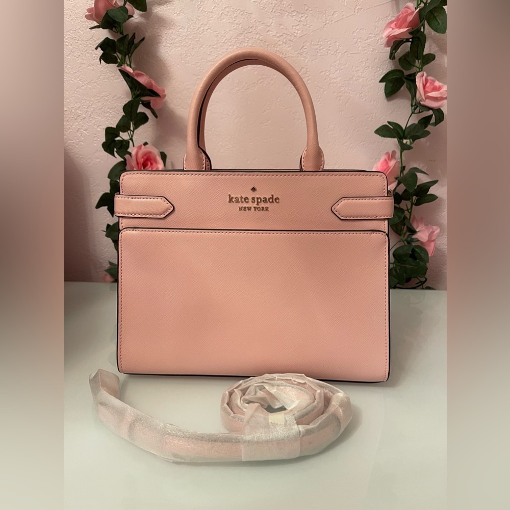 Kate Spade Leather Medium Satchel
Bag